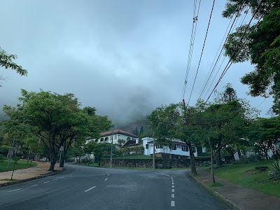 Praça Governador Israel Pinheiro - Foto por Shinfay Liu