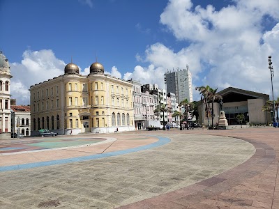 Praça Do Marco Zero - Foto por Renata Júlia Paz