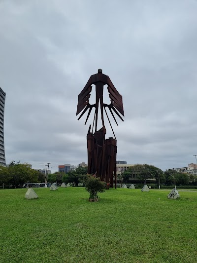 Monumento Aos Açorianos - Foto por Guilherme Lopes Soledade